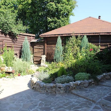 Maetok 4 Pidkovy Motel Pidberizci Kültér fotó